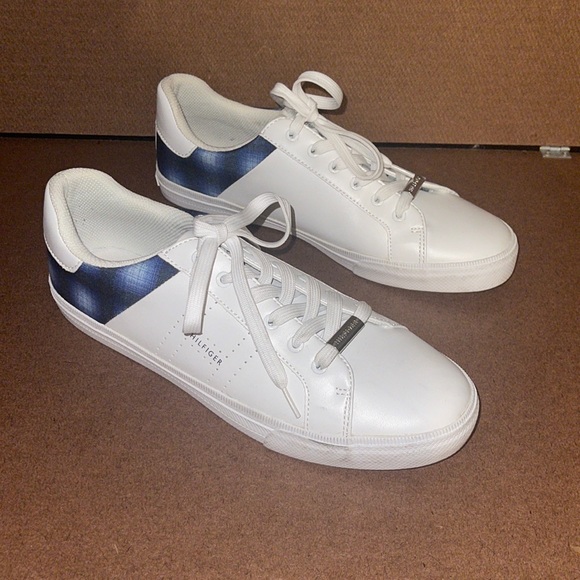 Tommy Hilfiger TWLORIO-R White/Blue Sneakers - Picture 1 of 10